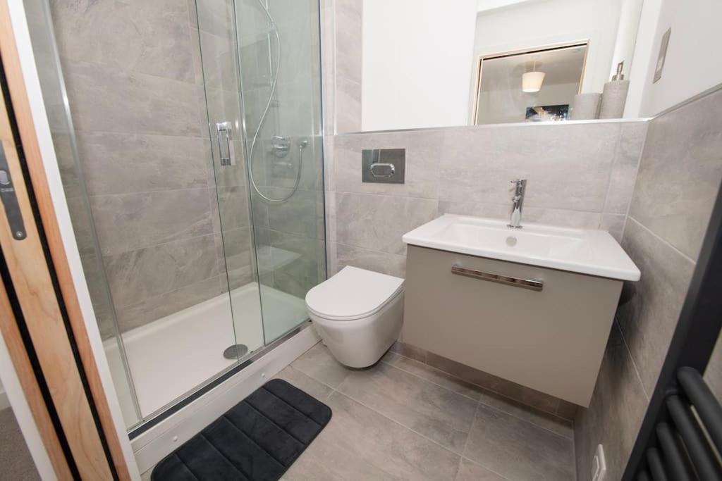 Deluxe 2 Bed York Flat With Gym Sleeps 6 Apartman Kültér fotó